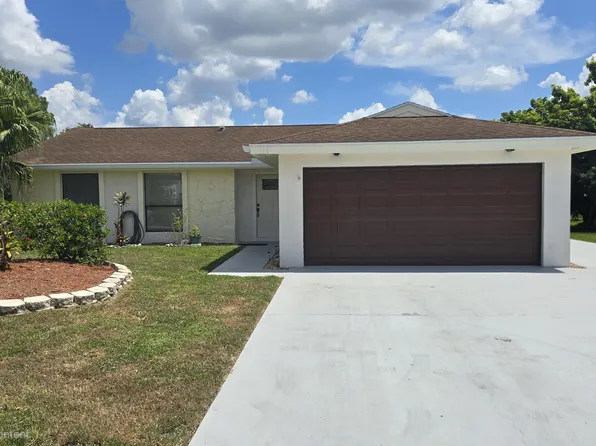 118 CAMBRIDGE Lane, Royal Palm Beach, FL 33411