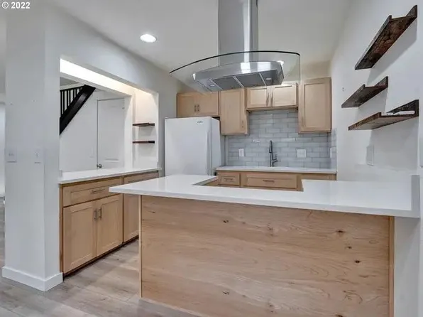 5319 SE 18th Ave #3, Portland, OR 97202