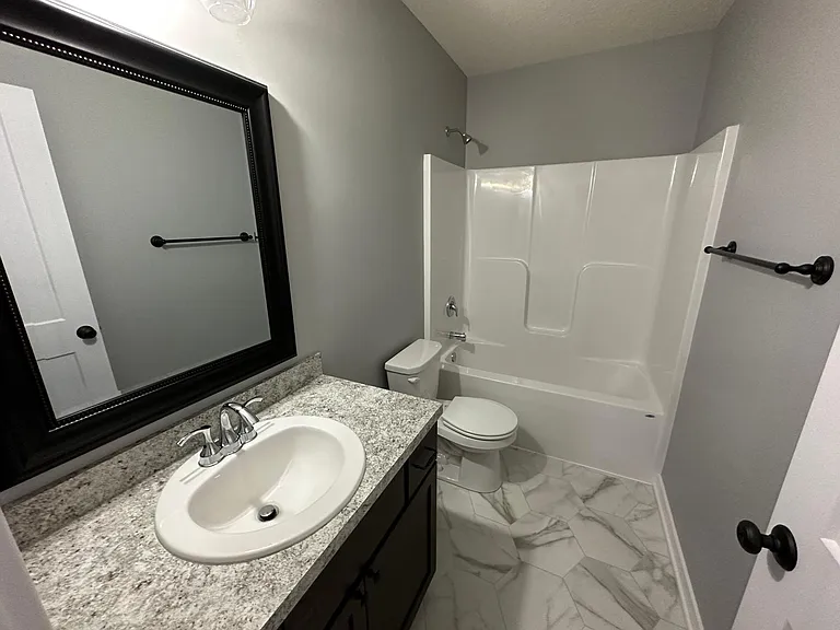 8220 Yankee Woods Dr — Photo 10
