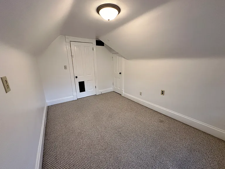 1027 18th Ave SE #2 — Photo 14