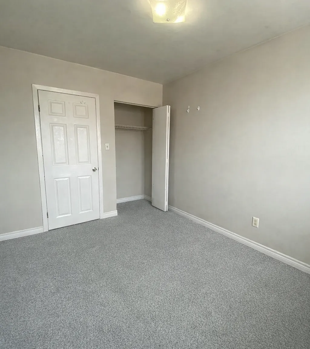 2 bed, 800 sqft, $1,600 — Photo 4