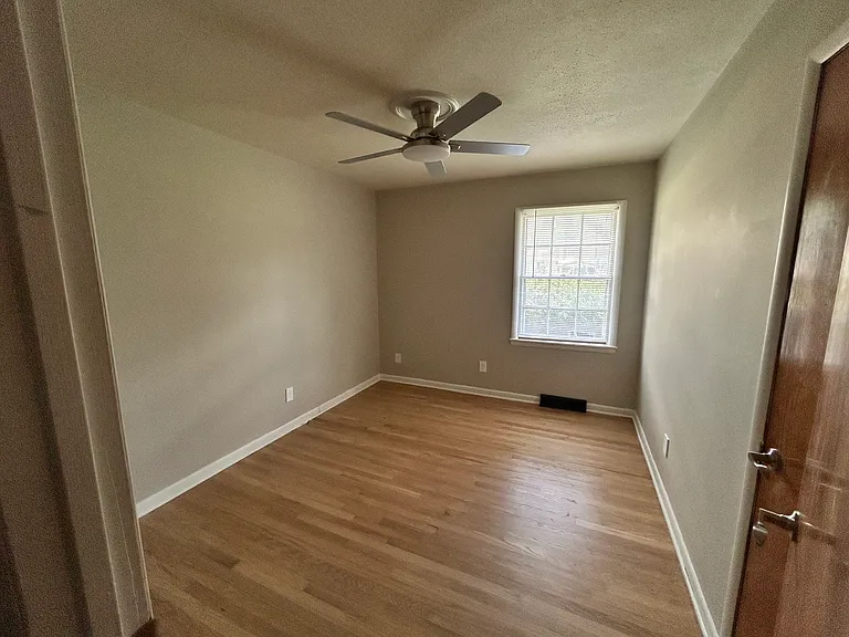 3013 Greenhill Dr NW — Photo 12