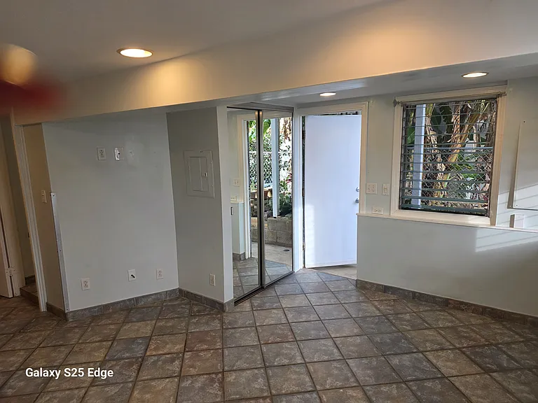 2120 Clement St — Photo 19