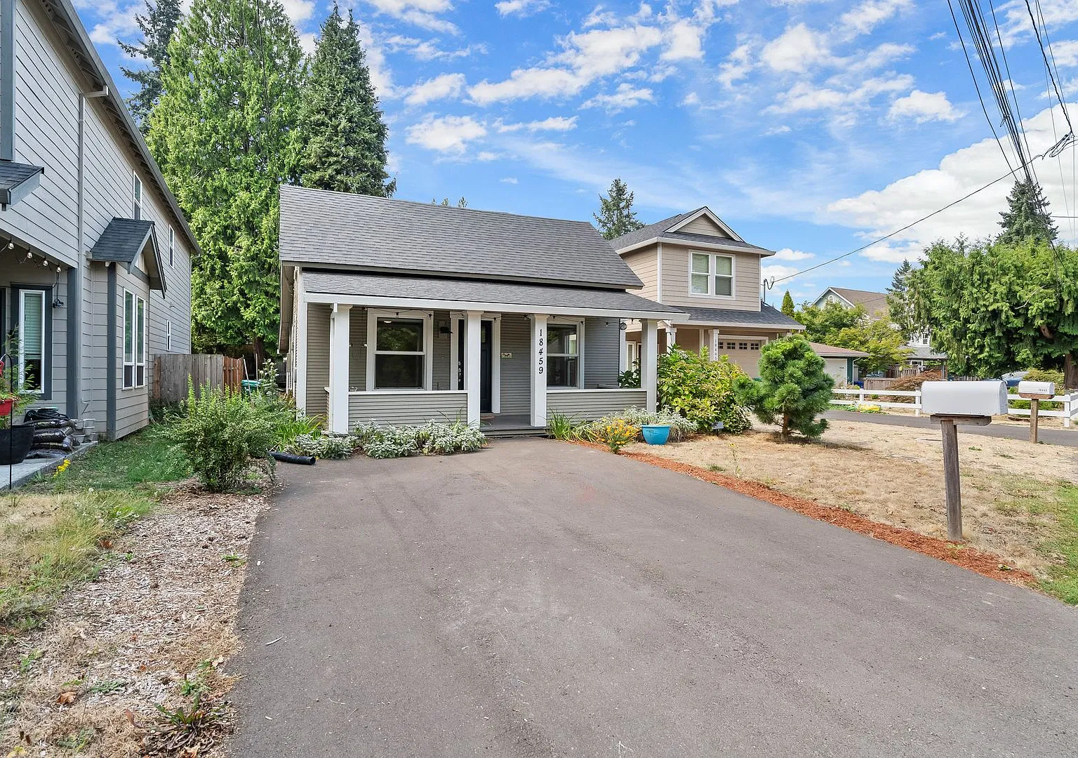 Charming 3 Bedroom/1 Bath Jennings Lodge home — Photo 2