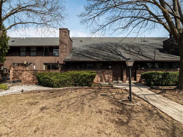 5182 Woodbridge LANE SOUTH South, Greenfield, WI 53221