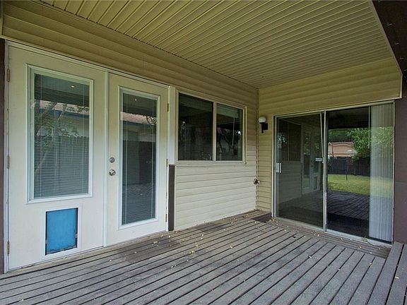3rd image of 3010 Teakwood Dr