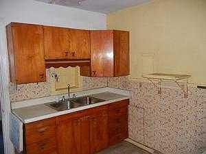3rd image of 1018 N Lime Ave