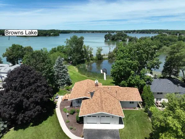 30834 Jennie LANE, Burlington, WI 53105