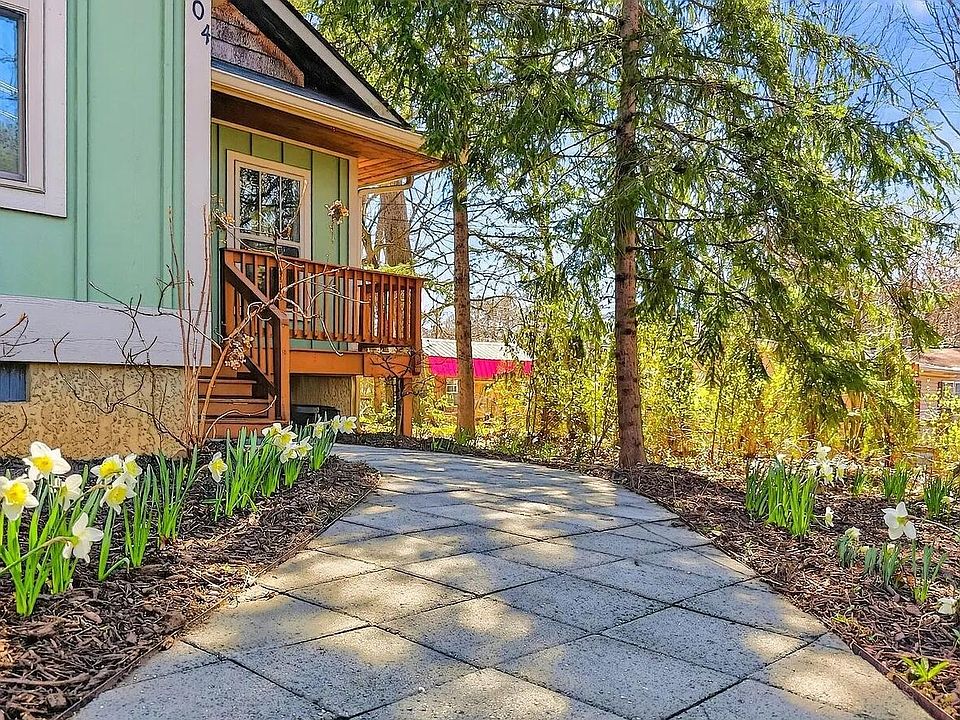 1st image of 104 Hiawassee Ave