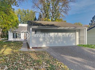 1131 Benton Way, Arden Hills, MN 55112
