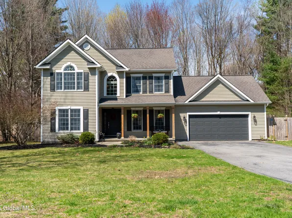 45 Brookside Drive, Saratoga Springs, NY 12866