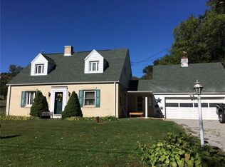 950 Arona Rd, New Stanton, PA 15672