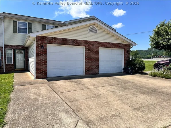 909 4th Ave, Saint Albans, WV 25177