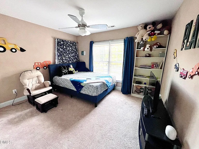 1073 Gold Rock Ln — Photo 6