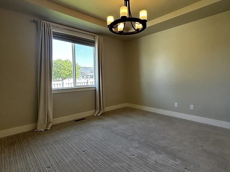 3440 E Girdner Dr — Photo 11