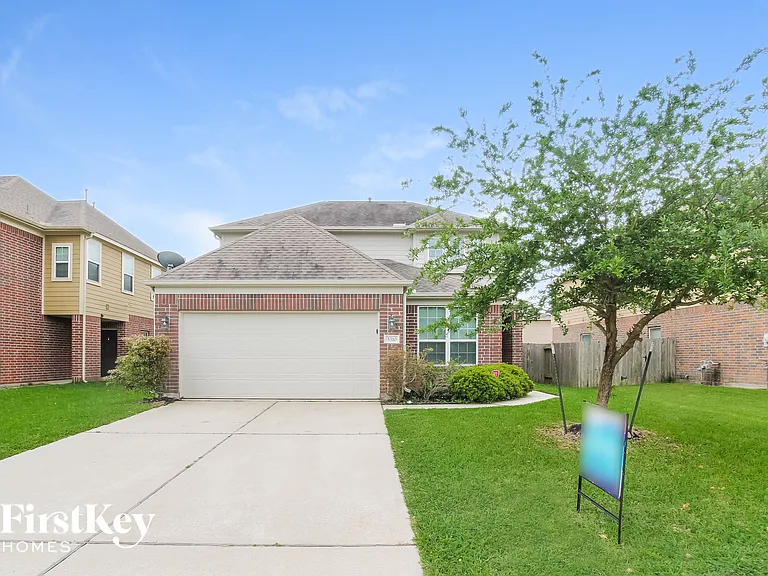 5310 Espuela Ln — Photo 1