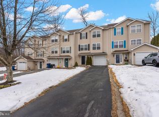 45 Pinckney Dr, Coatesville, PA 19320