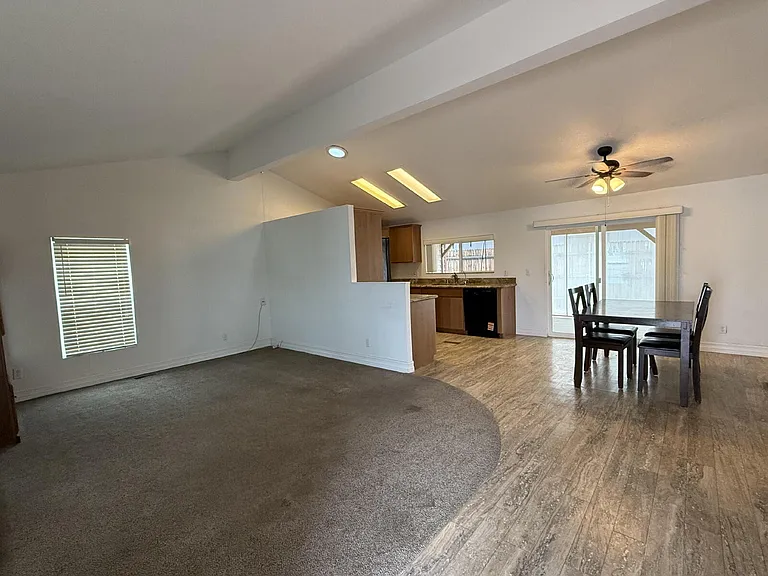 4818 S Baronsgate Way — Photo 3