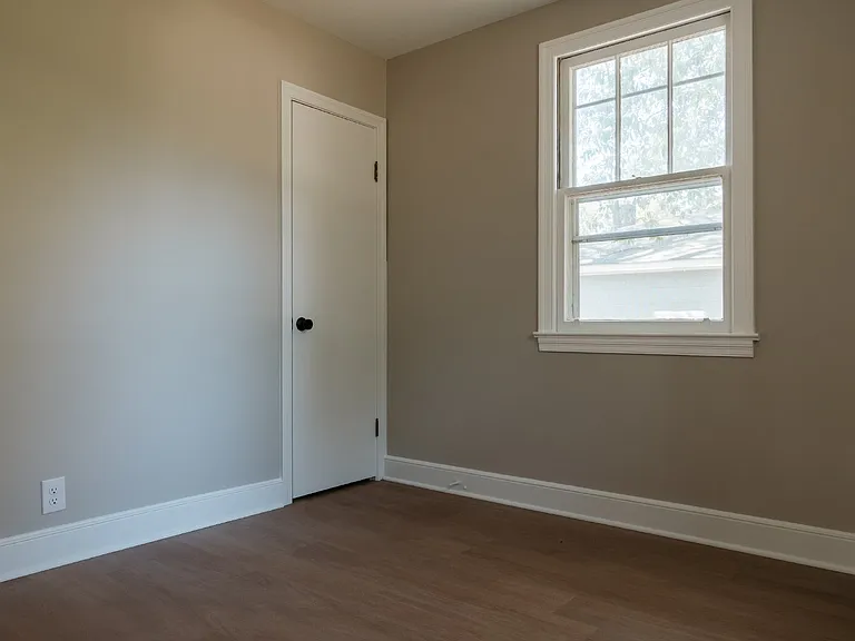 332 Guilford St — Photo 18