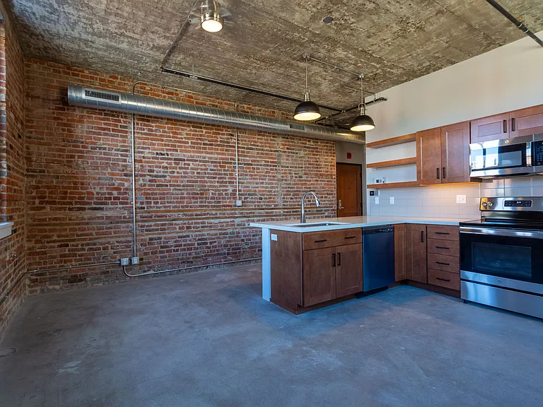 Kretschmer Lofts — Photo 21