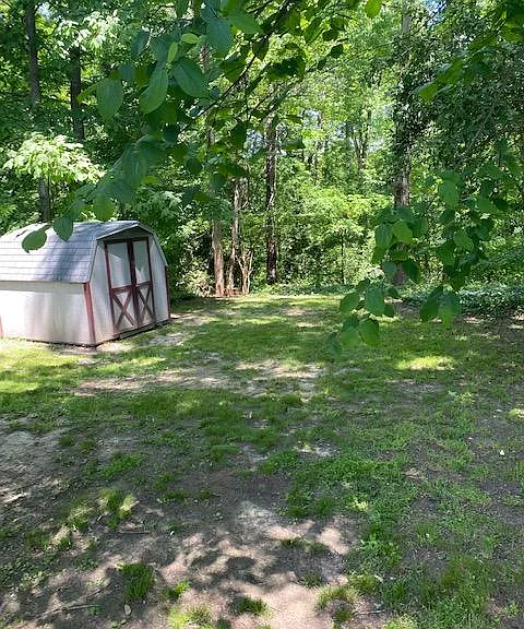 2408 Glendale Ave — Photo 17