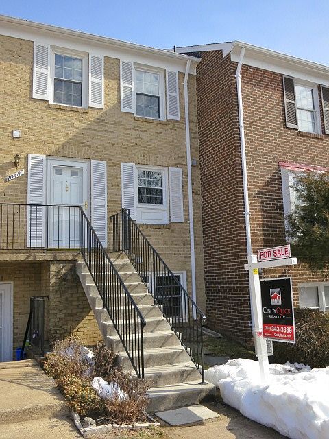 1st image of 1048 Brixton Ct #C