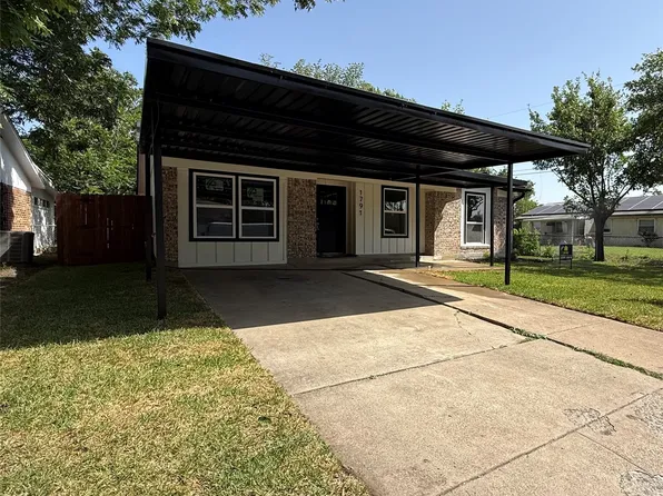 1791 Tyson St, Blue Mound, TX 76131