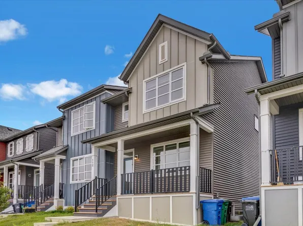 112 Langwell Cmn SE, Airdrie, AB T4A 3P4