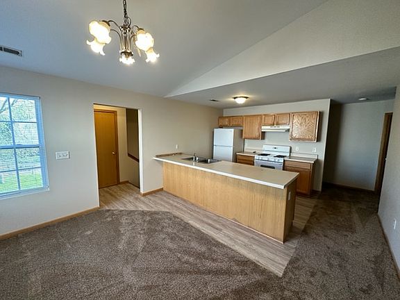 4th image of 1011 Minns Dr #4