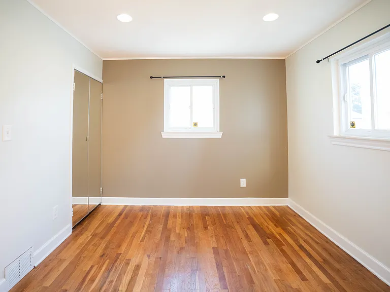 22932 Allor St — Photo 15