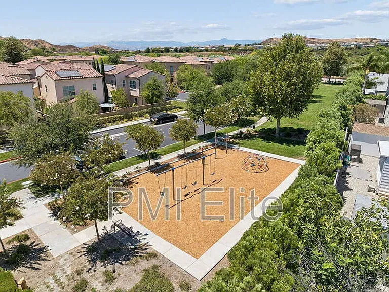 21713 Bene Dr — Photo 32