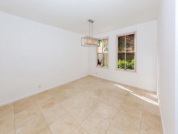 3rd image of 4383 Park Paloma