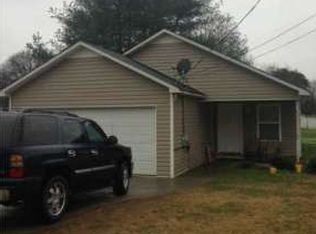 103 Adair St, Calhoun, GA 30701