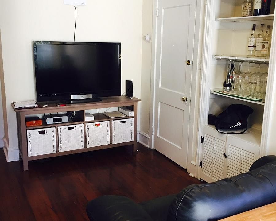 1st image of 7916 Germantown Ave #2R