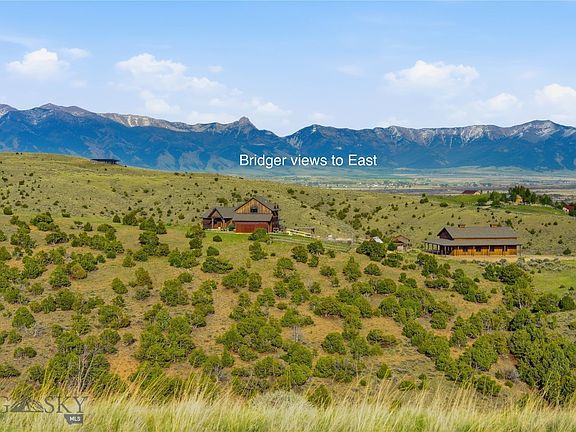 4th image of 11 Saddle Ridge Rd