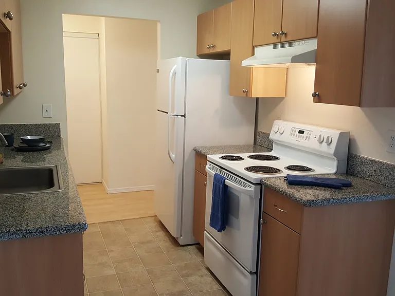 Cresswell Apartments — Photo 5