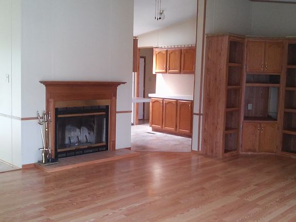 3rd image of 1180 Sherwood Dr