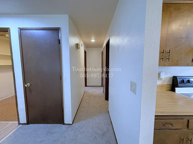 1106 Jefferson St — Photo 11
