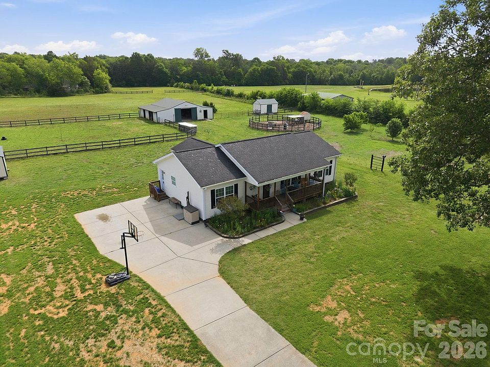 1st image of 3480 Skyline Rd