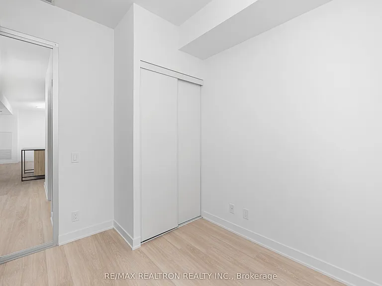 30 Upper Mall Way #A-620 — Photo 29