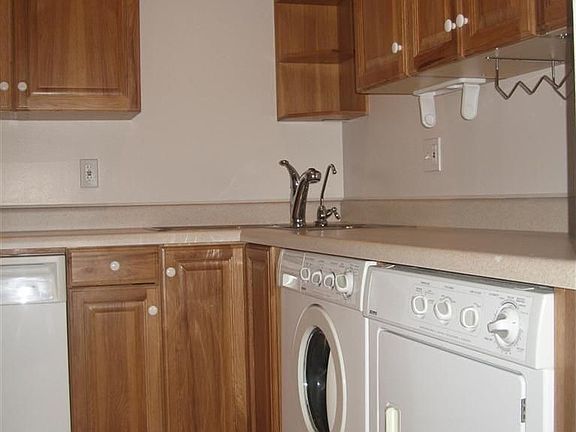 4th image of 9117 N Swan Cir