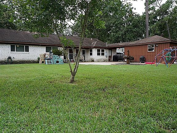 4th image of 1003 Woodchurch Ln