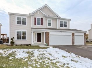 9965 Berkshire Ln, Huntley, IL 60142