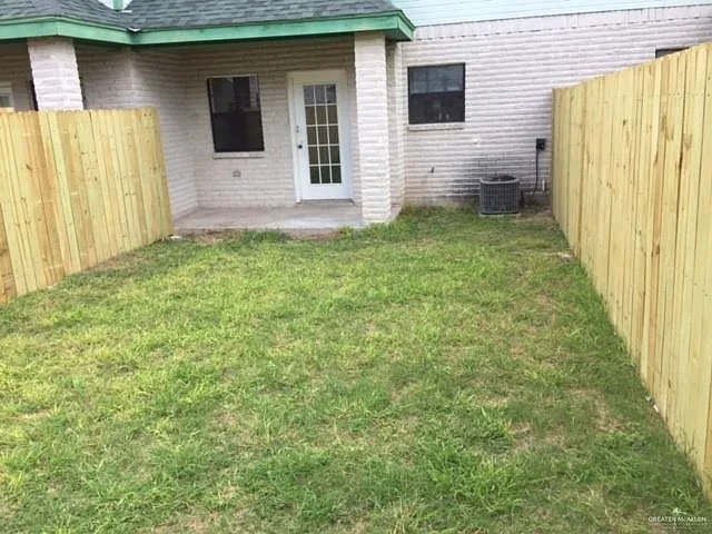 2714 Melanie Dr — Photo 5