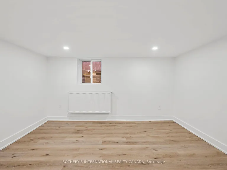 28 Strathgowan Ave #BSMNT — Photo 18