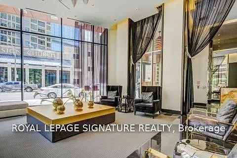 The Yorkville — Photo 3