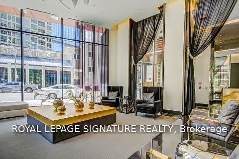 3rd image of 32 Davenport Rd #1503