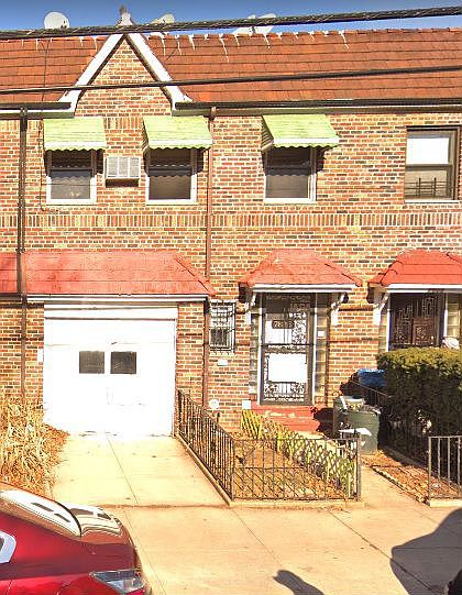 2nd image of 7815 32nd Ave