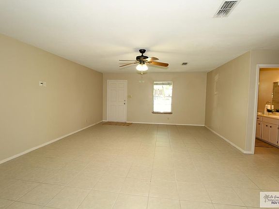 4th image of 1802 Swan Ln