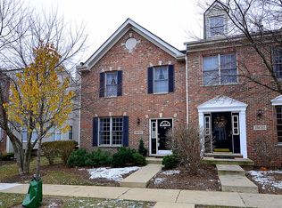 39W363 Baker Dr, Geneva, IL 60134